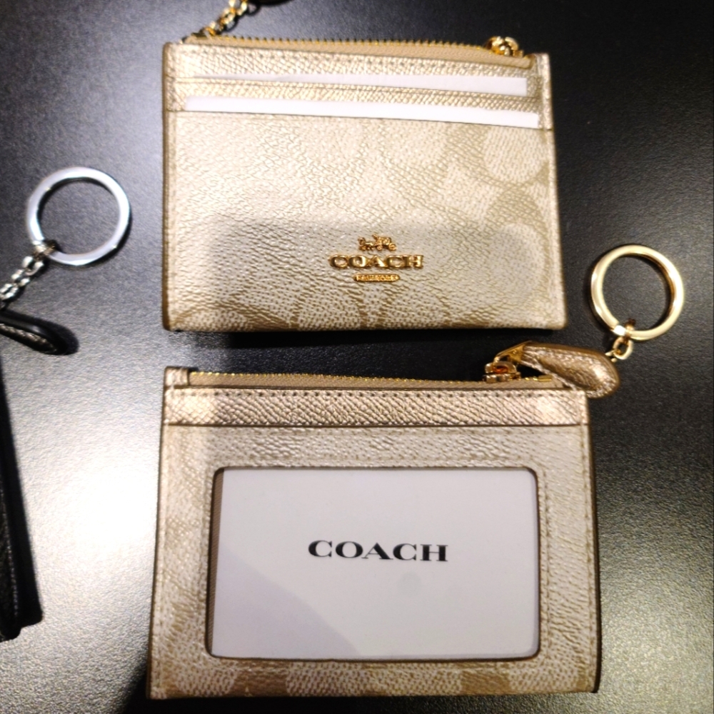 COACH Mini ID COIN ZipperCase keyring tan-gold NWT incl Coach bx, tissue sticker - Picture 2 of 8